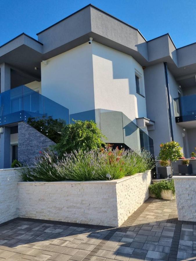 Apartman Paola Vrh  Exterior foto